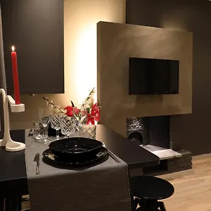  Apartment Sforza Near Duomo Italy